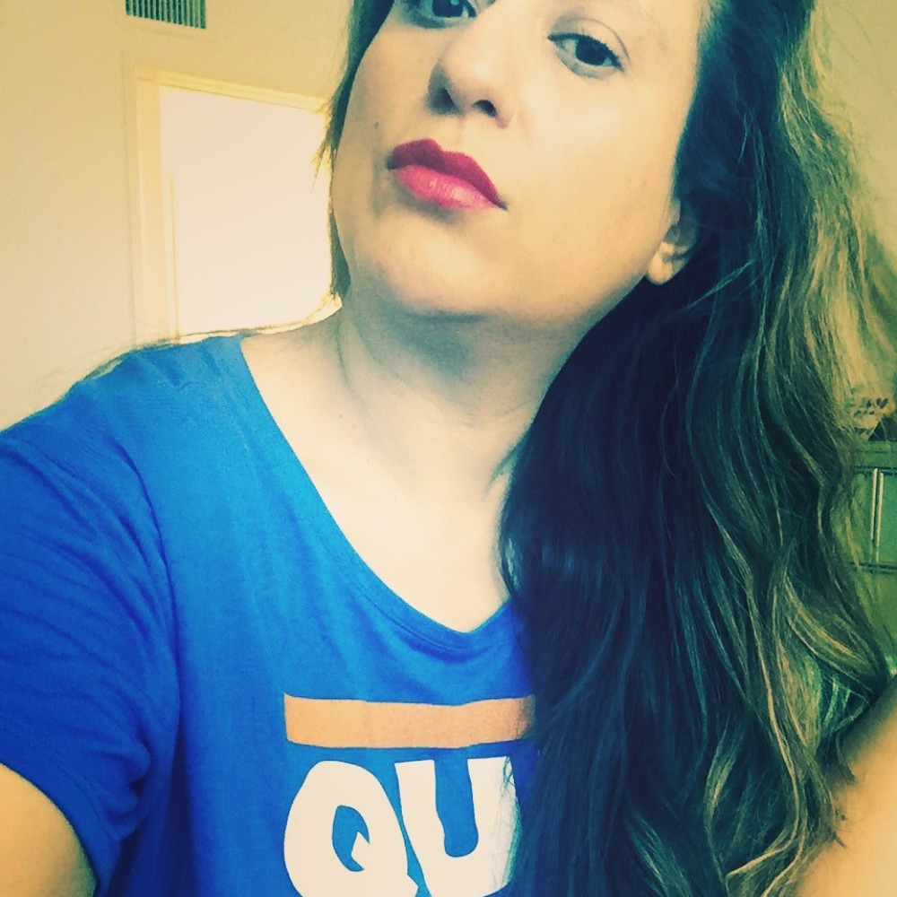 Meet your Posher, Yesenia